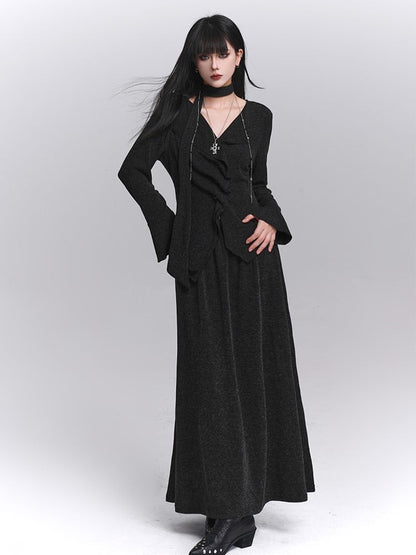 Placket with Black Neck Strap Pleated Top Trim V-Neck