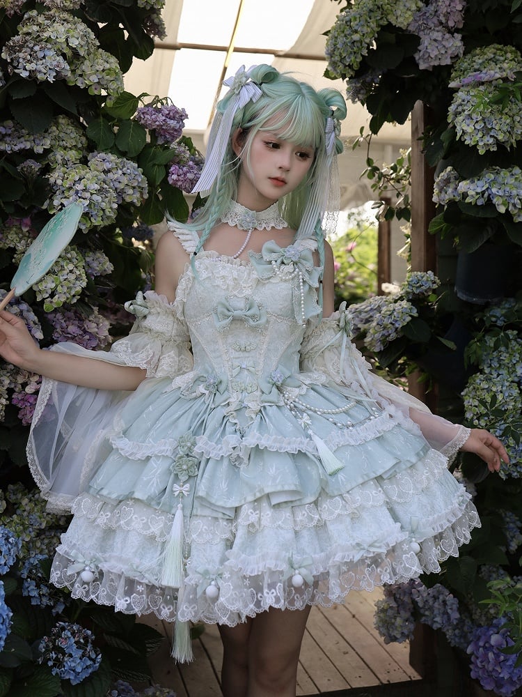 Grünes Lolita-Korsettkleid mit Schleifenakzenten, Ketten und Blumenperlen
