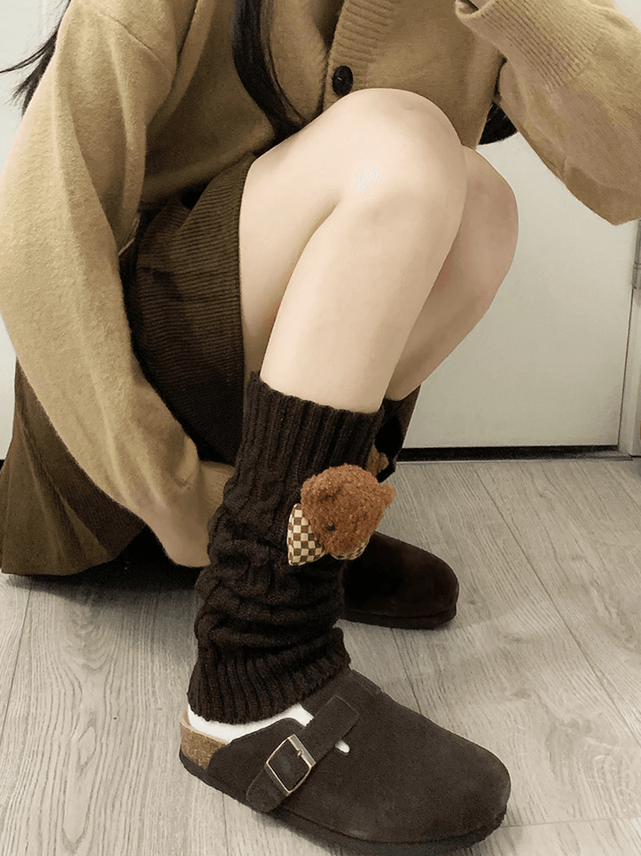 ミルクホワイト Y2K ニットレッグウォーマー（クマのぬいぐるみ付き）