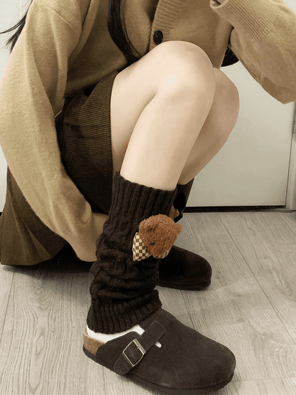 ミルクホワイト Y2K ニットレッグウォーマー（クマのぬいぐるみ付き）