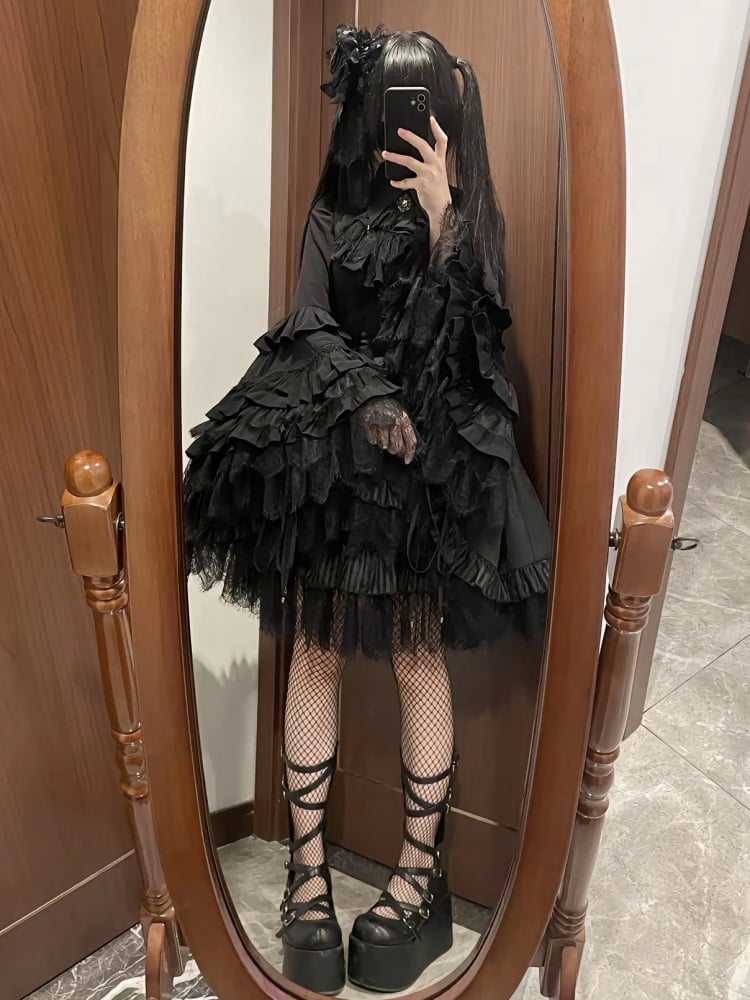 Schwarzer Lolita-Rock mit Pumphosenfutter