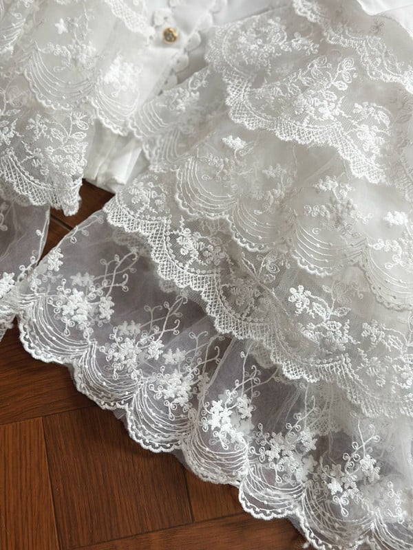 レースベルシャツ ロングティアード ピーターパンスリーブ ホワイトカラー