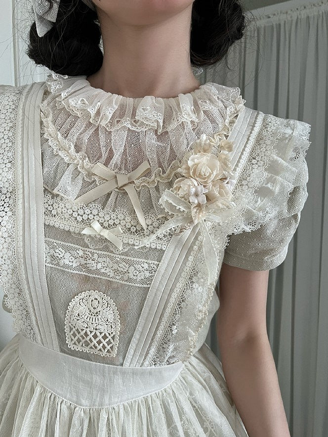 Lace-Trimmed Overdress Embroidered with Pocket Beige Lolita