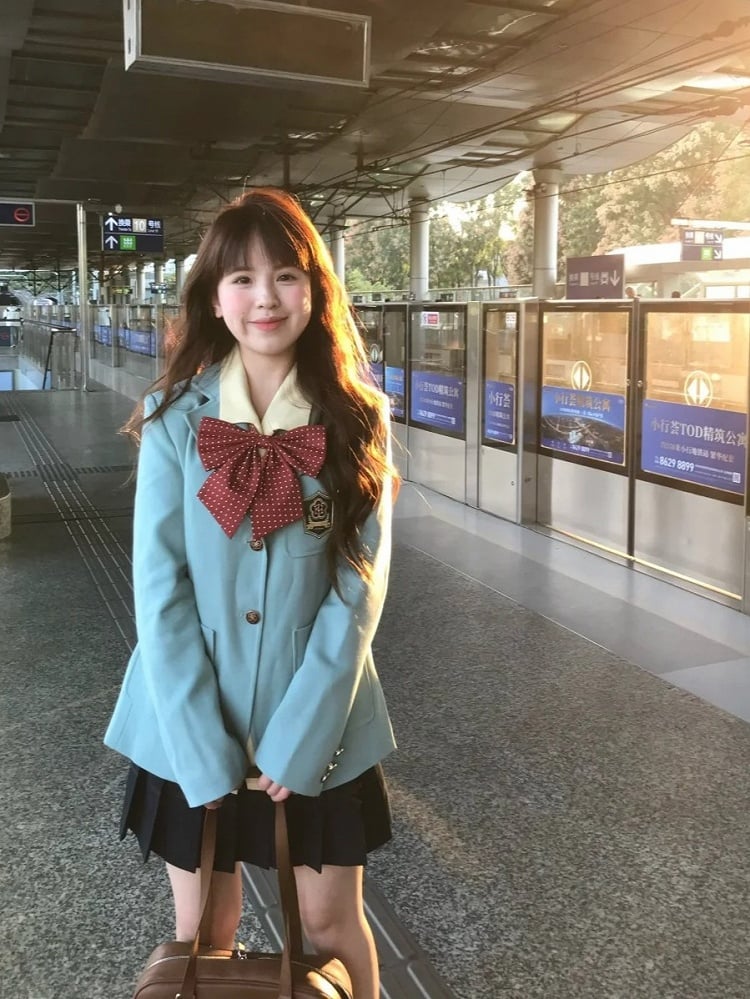 グリーンのノッチカラーのプレッピーミントJK制服ブレザー