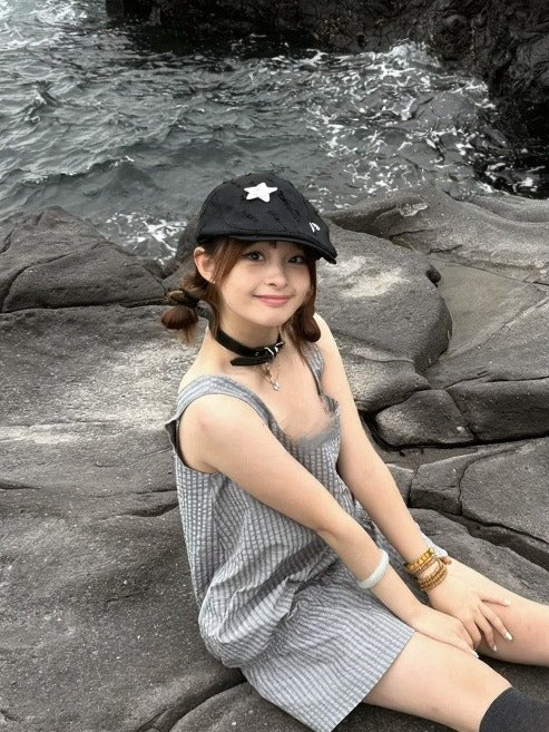 Y2K Beret Hat with Star Decoration - IVONA boutique