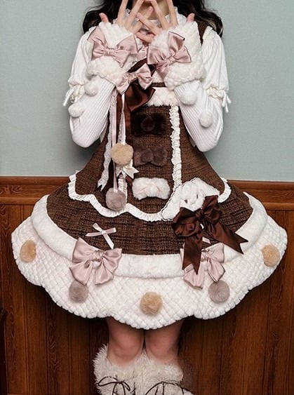 Kleid und Lolita-Overall mit gewelltem braun-weißem Rand und Pompons und Schleifen