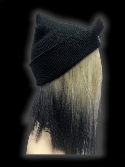 Y2K Schwarze Teufelshorn Metallic Buchstaben Details Punk Beanie