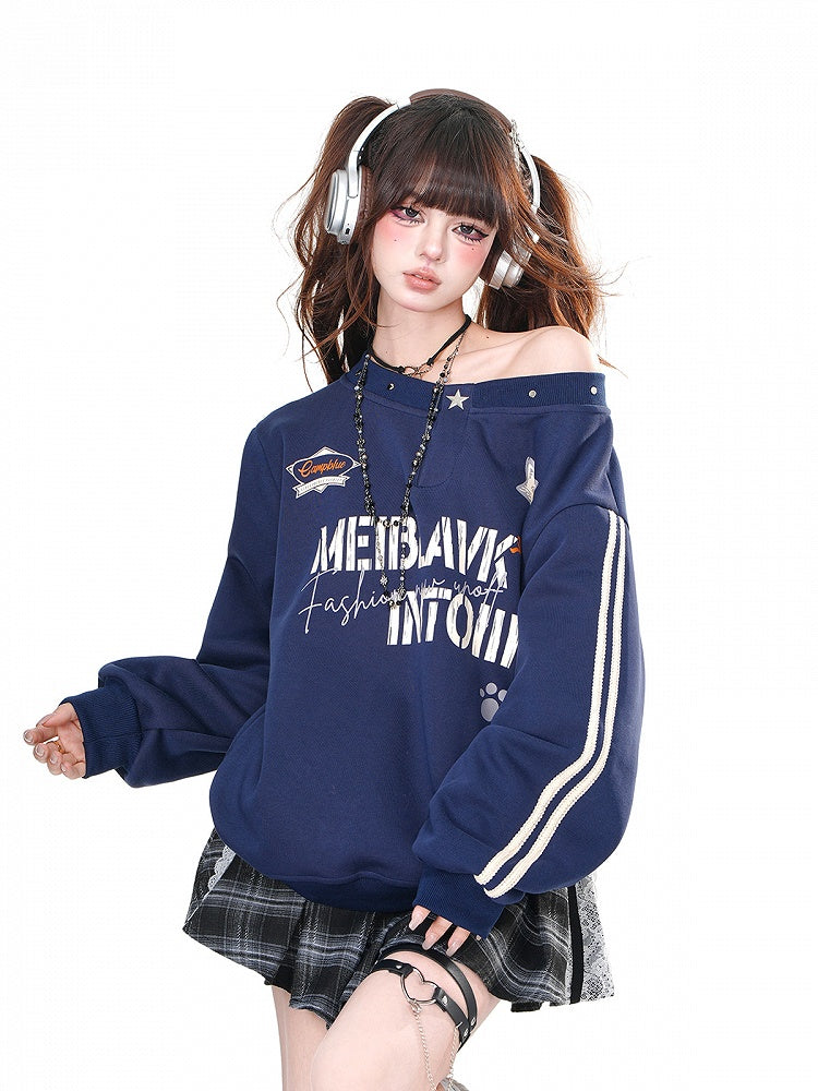 ネイビーブルーのアシンメトリーネックラインのルーズスウェットシャツ