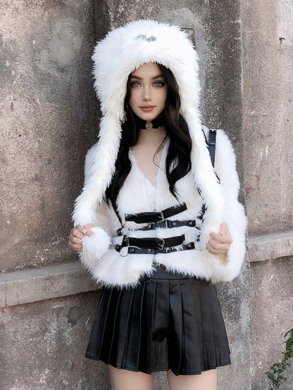 Weiße Plüschmütze mit Hasenohren