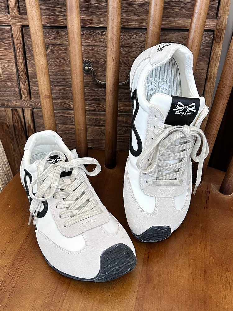 White Sneakers Front Ties Bowknot Lace-up Design