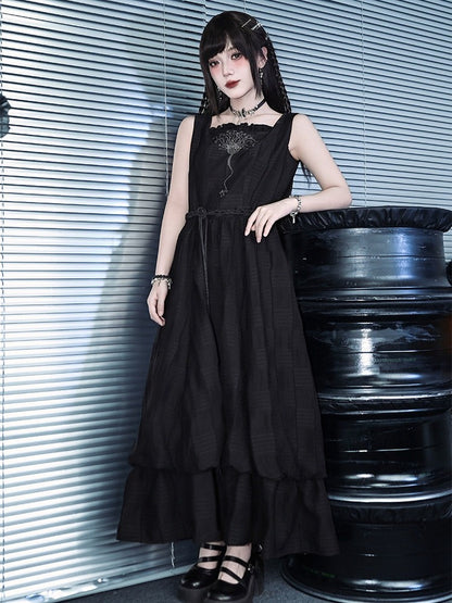 Black Square Neck Sleeveless Dress Sea Lily Embroidery