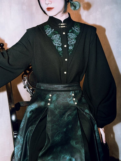 Sleeve with Bishop Blouse Snake Triangular Embroidery Gothic Black Insets Green Cheongsam