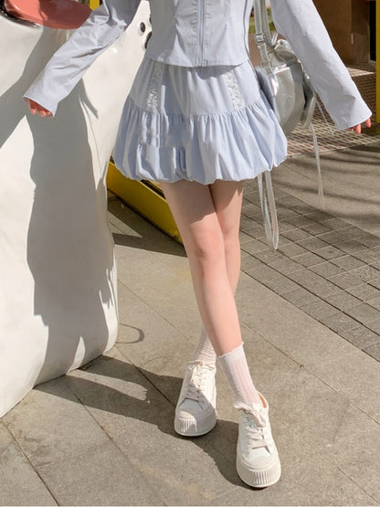 ライトブルーの伸縮性ウエストのスイートバブルスカート