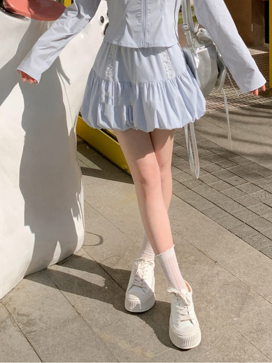 ライトブルーの伸縮性ウエストのスイートバブルスカート