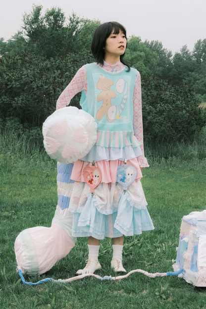 カラフルに揺れるフリルタワースカート