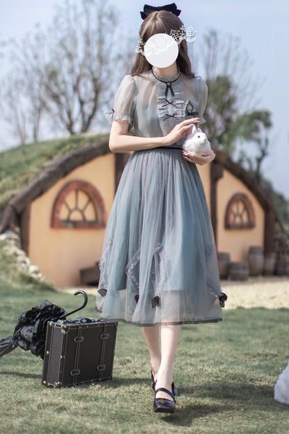 ブローチドレス ノスタルジックリボントップ + 旅するアリスアウター