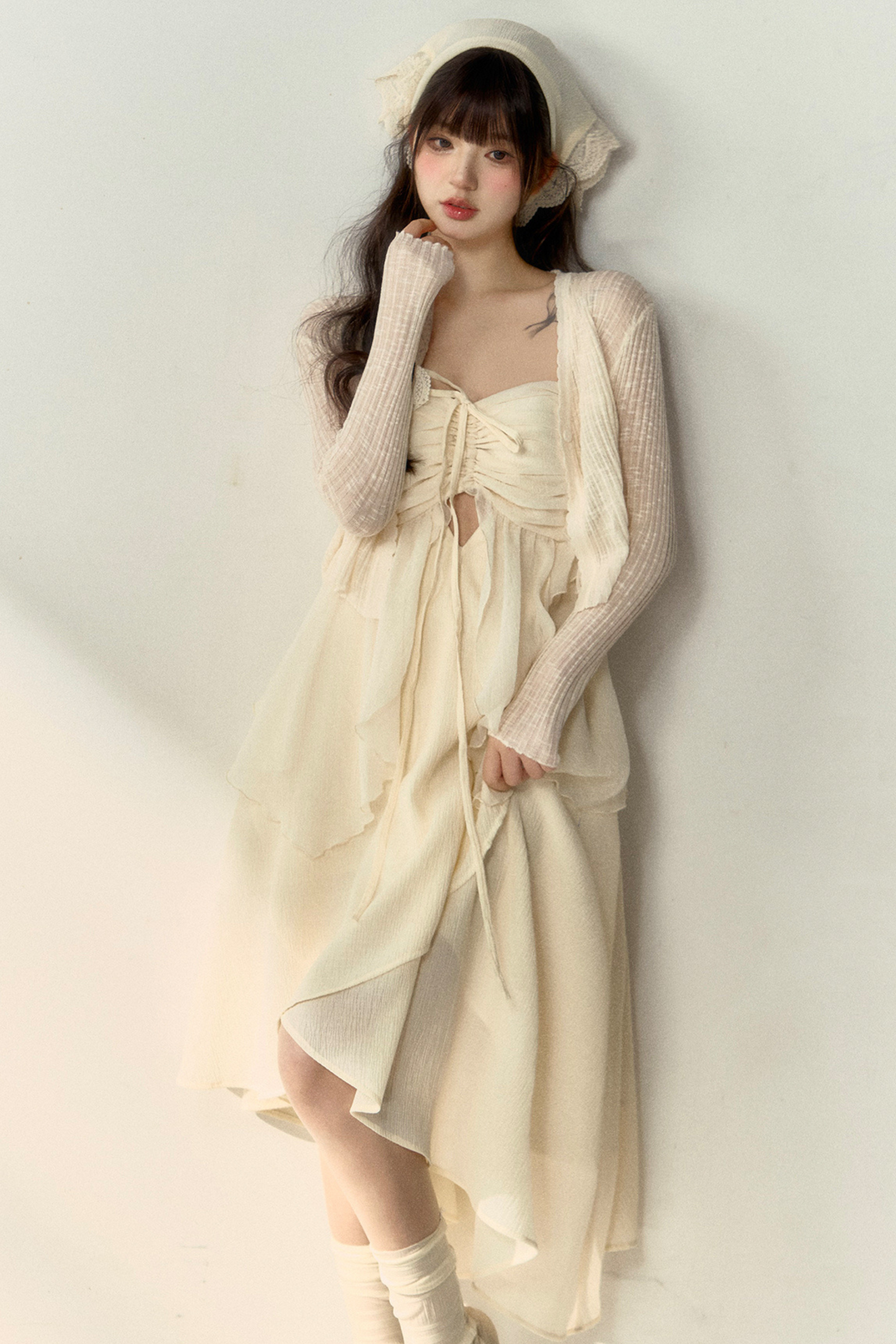 ウィンドネックフレンチ＋シーサイドドレスホルターフラワー