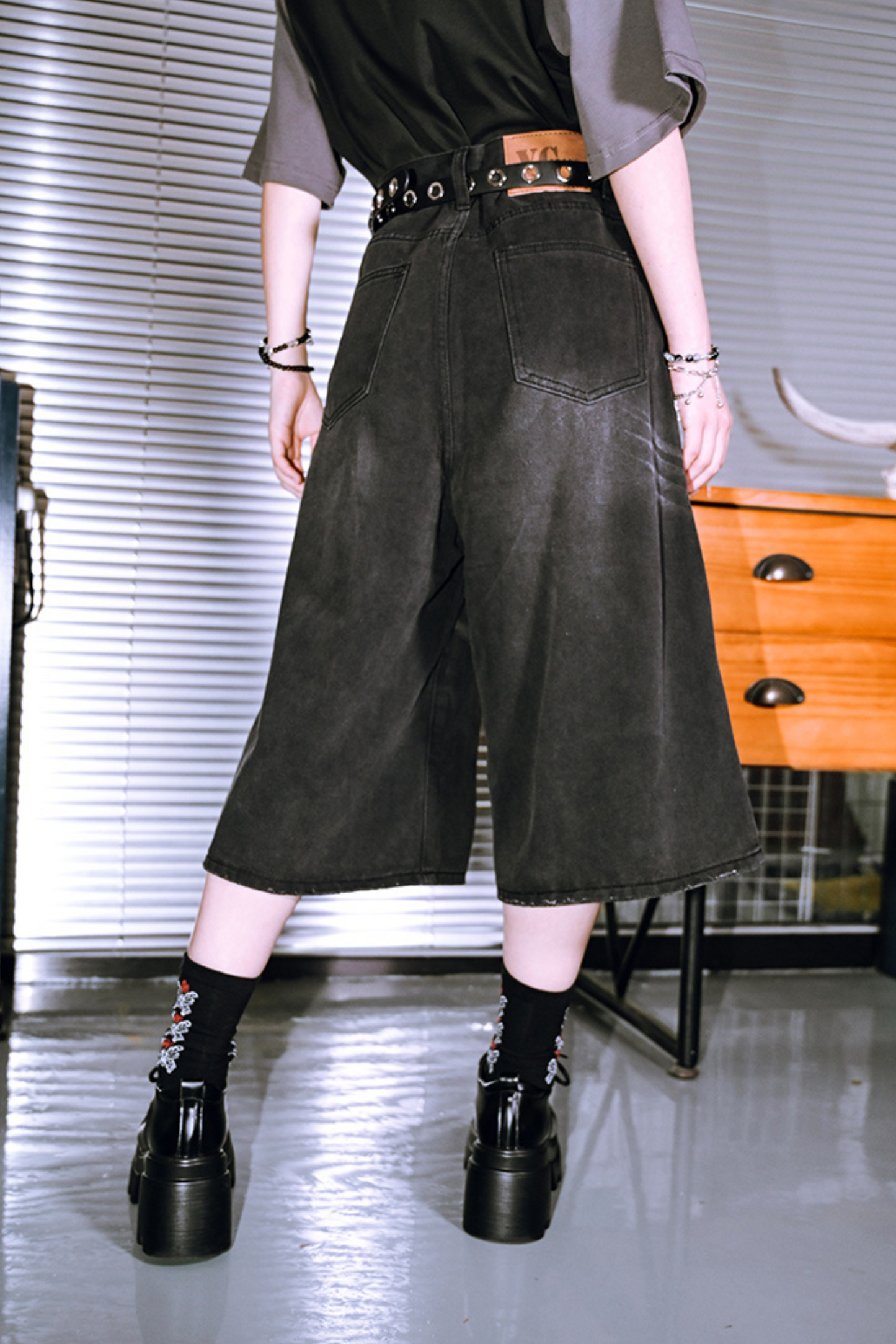 パンツ ハーフアッシュ ブラックデニム