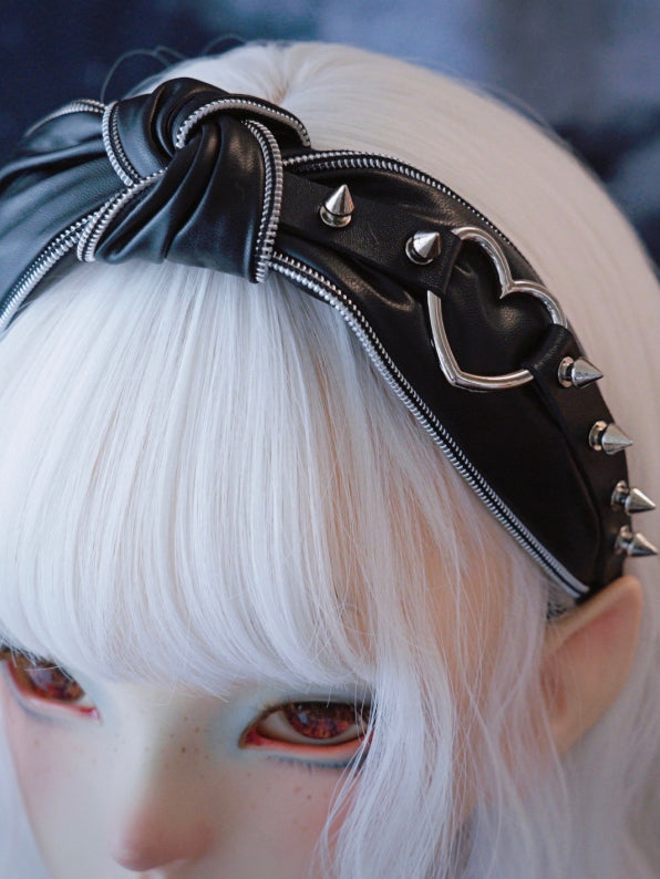Gothic Buckle KC Studs Decorated Knot Black Design