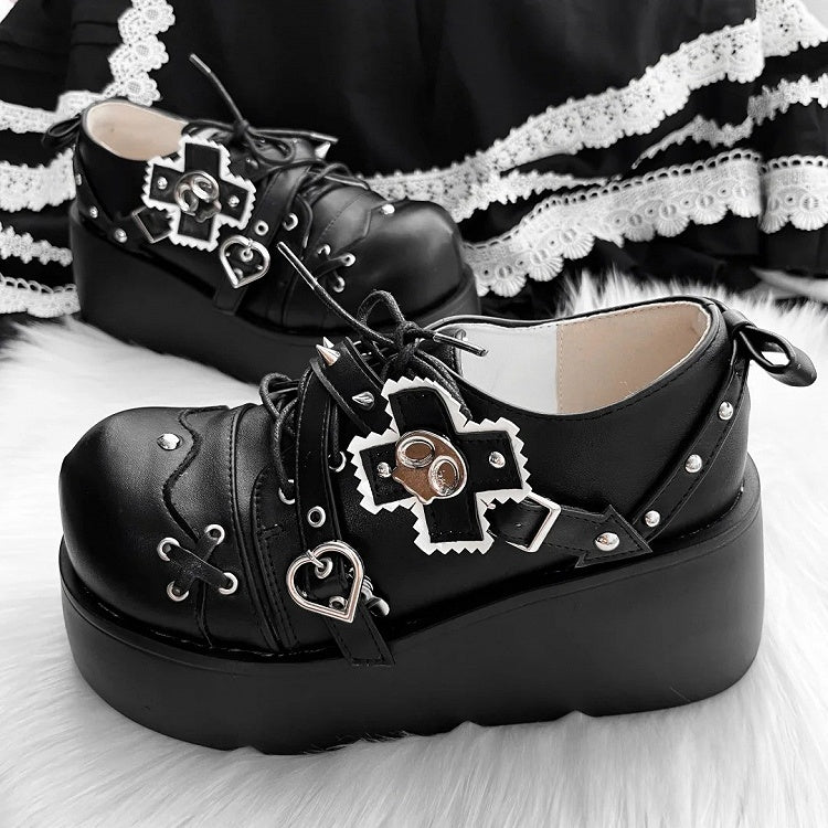 Studded Matte Accents Shoes Platform Gothic - Black