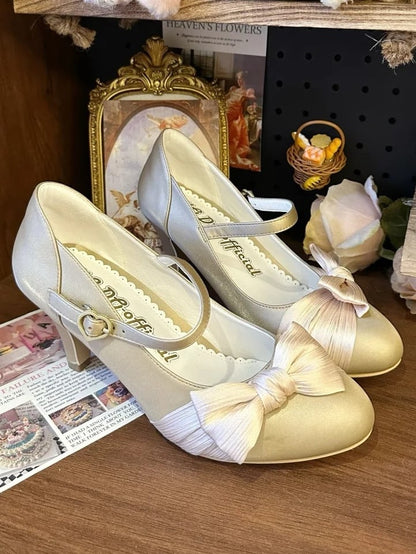 Bow Accents & Decorative Heart Snap PU Golden Mid Heels in Classic Lolita