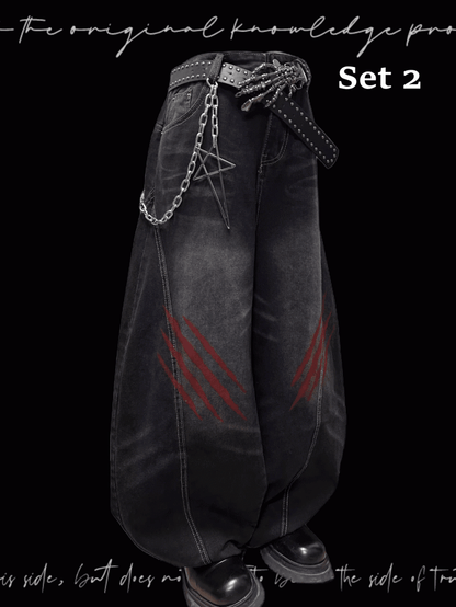 Weite Jeans mit verblasstem Kratzmuster und Used-Look im Punk-Look in verwaschenem Schwarz