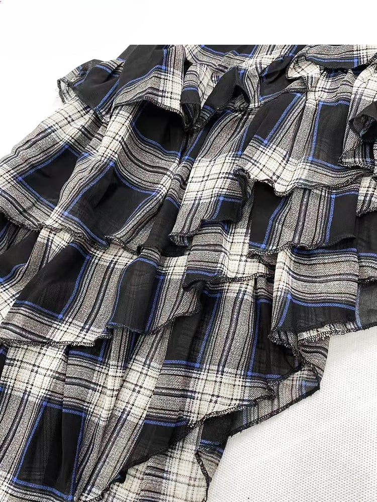 ヴィンテージな白黒チェック柄のアシンメトリーヘムのグラマラスなハイウエストティアードスカート