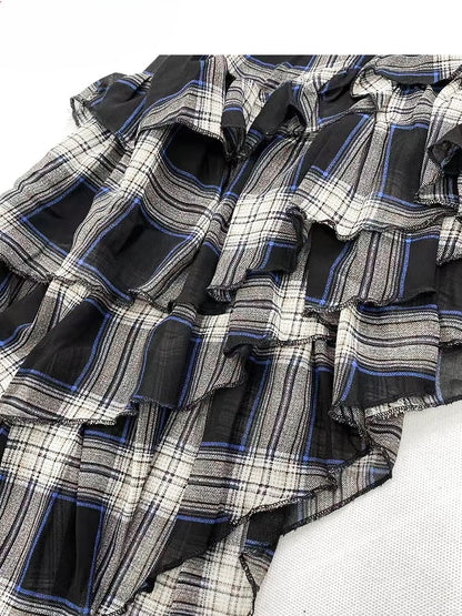 ヴィンテージな白黒チェック柄のアシンメトリーヘムのグラマラスなハイウエストティアードスカート