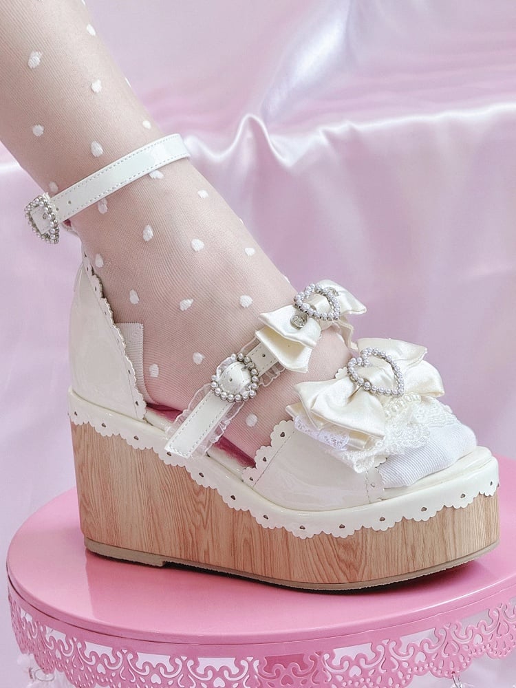 Sandalen - Lolita White Heart Plateau Perlenschnallen Old School