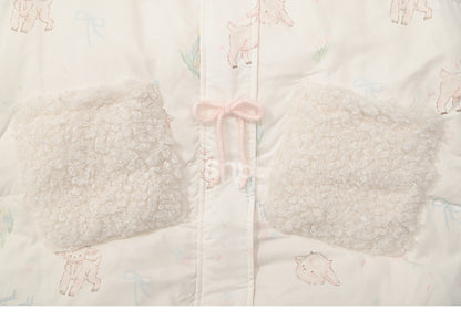 Süße weiße Daunenjacke mit Kapuze und Lamm-Print, kurze/lange Version