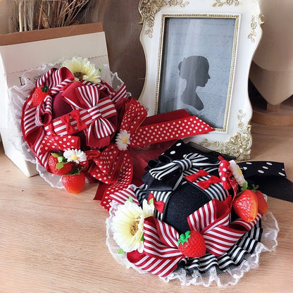 Rotweiß/Schwarz/Rot Verzierter Hut und Details Blumenspitze Erdbeere Minibesatz Schleife