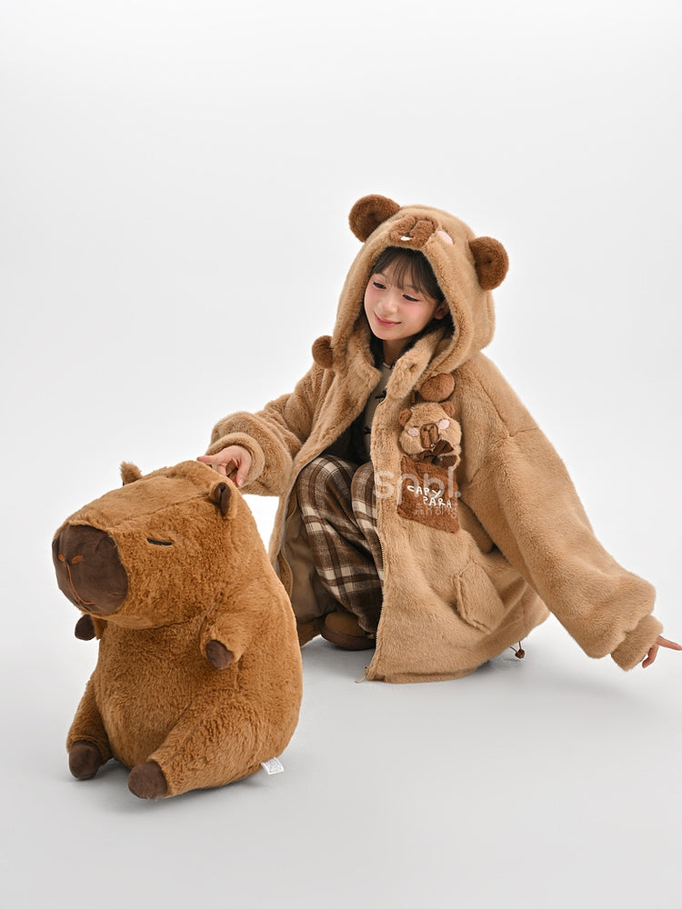 Niedlicher Capybara-verzierter brauner Plüsch-Kapuzenpullover