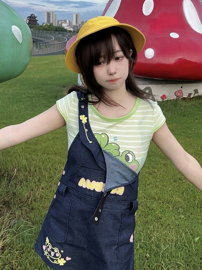 Green Motif Kawaii Pattern Stripe Frog Daily with T-shirt