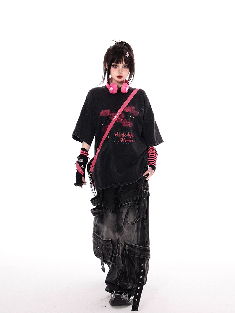 Rose Print Black Faded Wash Distressed Oversize T-shirt Red