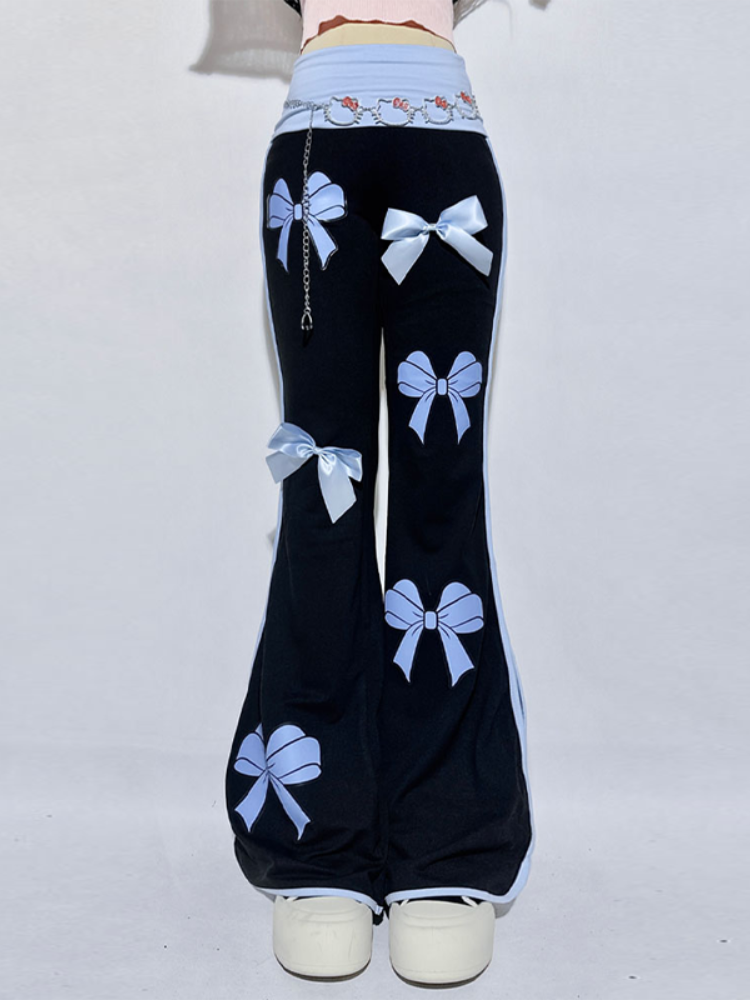 Schwarze Schlaghose mit hoher Taille und blauen Schleifen