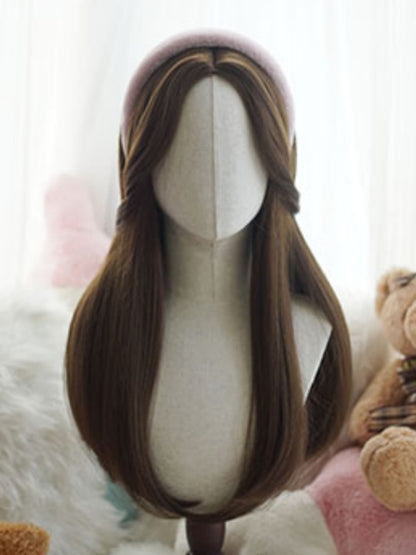 ダークブラウンのロングストレートウィッグ（カーテンバング付き）
