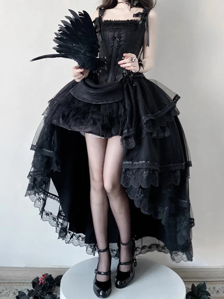 ブラックのレースアップディテールのボーン入りコルセットトップ + ハイローレイヤードロリータスカート