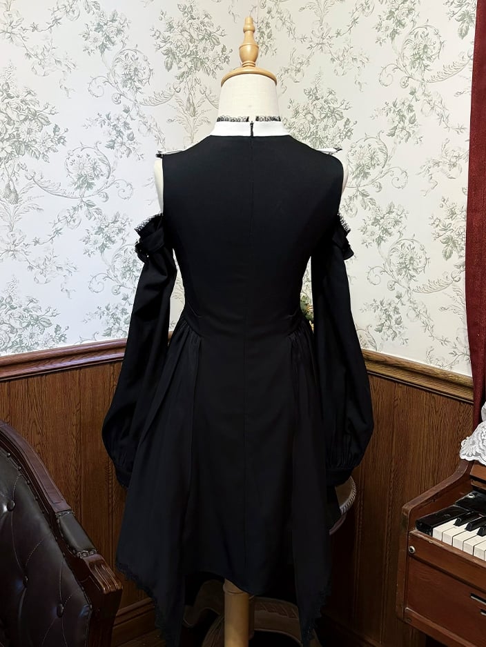 Dress Open Shoulder with Adjustable Heart Buckles and Handkerchief Hem and Jirai Kei Black White