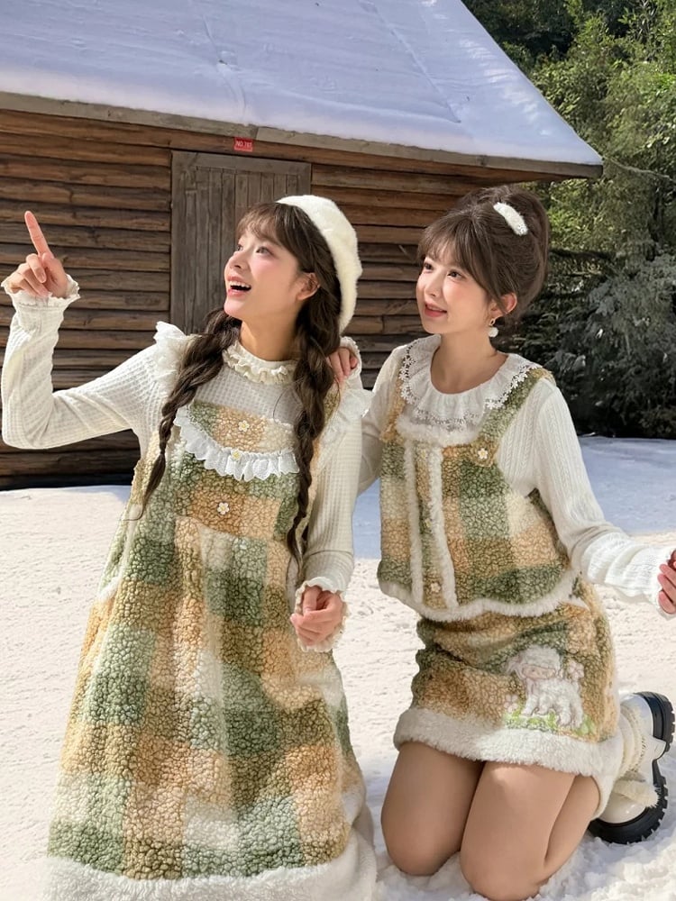 Green Floral Button Details Lace Trim Plaid Fleece Overall Dress with Pockets