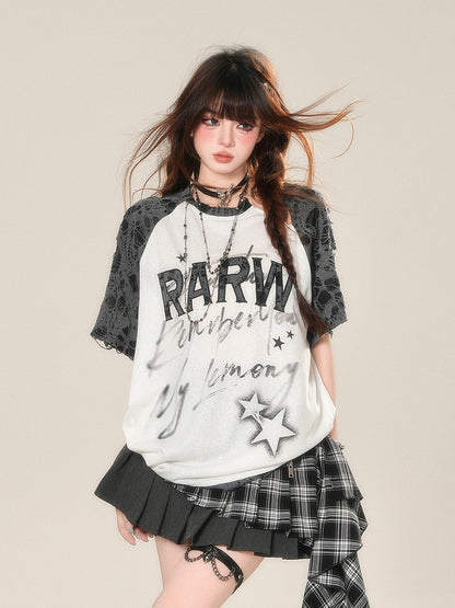 Design Distressed Holes and Black White Colorblock Embroidered T-Shirt