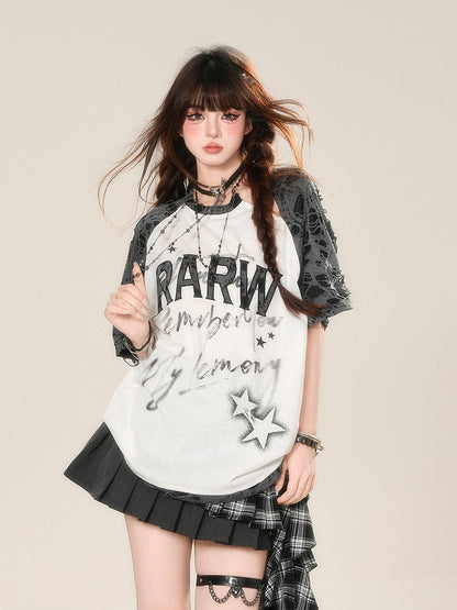 Design Distressed Holes and Black White Colorblock Embroidered T-Shirt