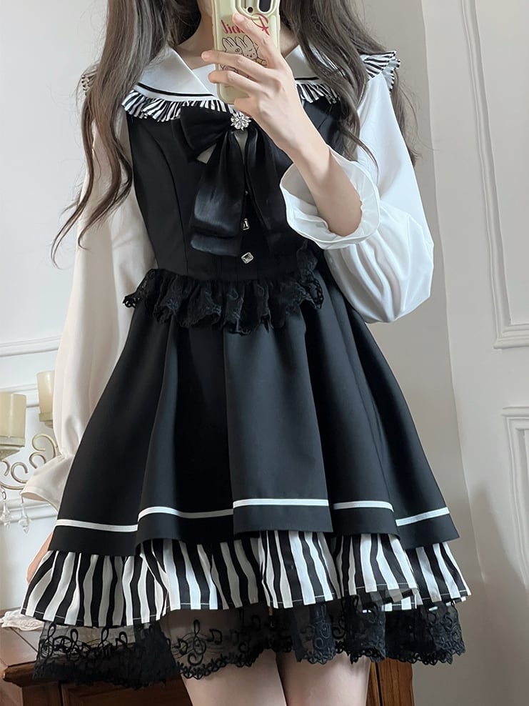 Schwarzes JiraiKei Zweiteiler-Set mit Matrosenbluse und hoher Taille, Spitzenbesatz, Overallkleid