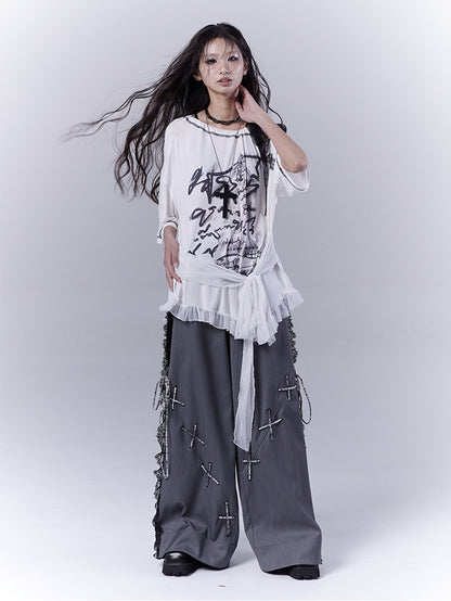 Dunkelgraue Spitzenpatches mit seitlicher Schnürung an der Freizeithose