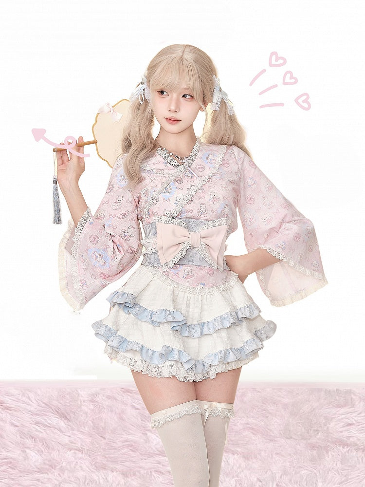 Inspiré des nœuds papillon roses et bleus traditionnels, orné de dentelle