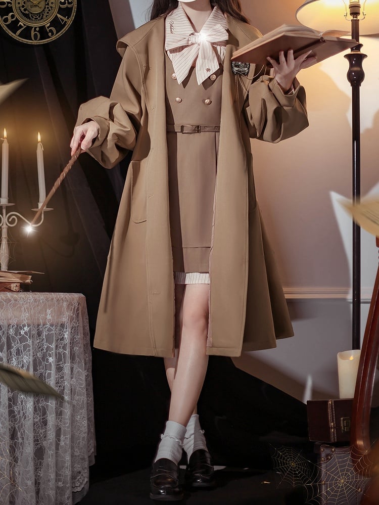 Khakifarbener Mantel mit Ballonärmeln und langer Kapuze im Preppy-Stil