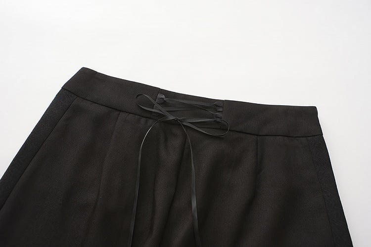 Lolita Ouji-Hose mit Knopf und Stickerei, Schwarz