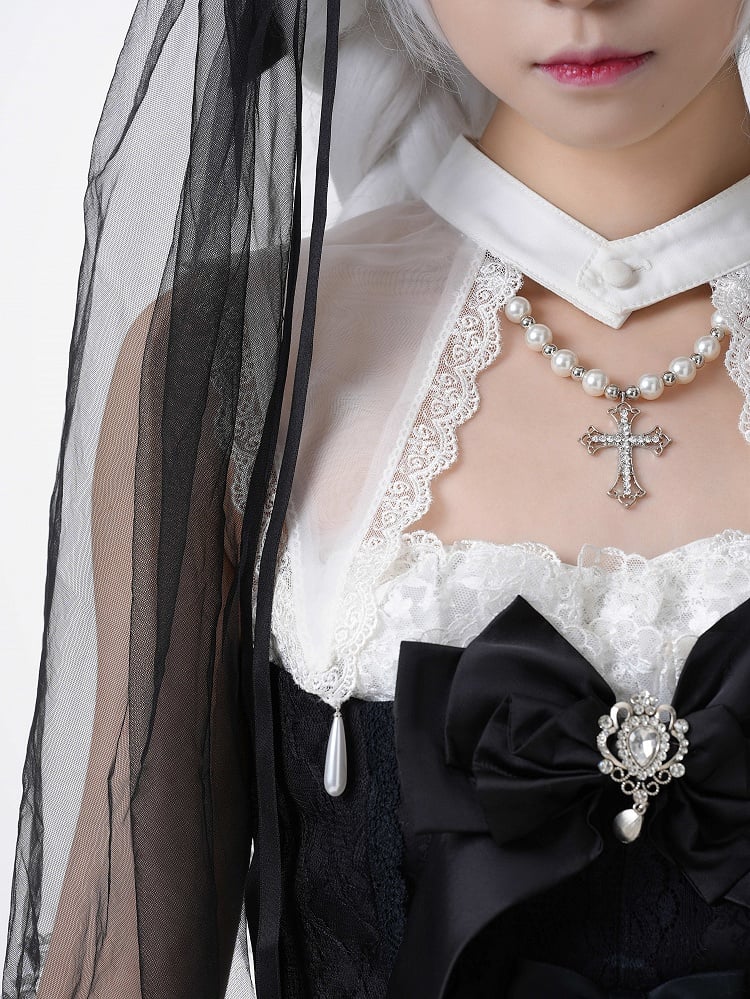 White Gothic Collar Pointed