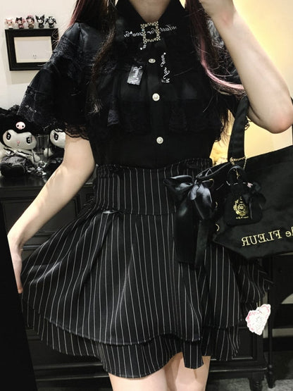 ジライケイ ブラック/ホワイト/ブラックホワイト レースケープデザイン 半袖ブラウス