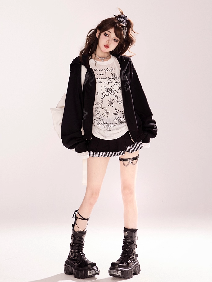 Autumn for Black – Kapuzenjacke mit Buchstaben- und Sternenprint