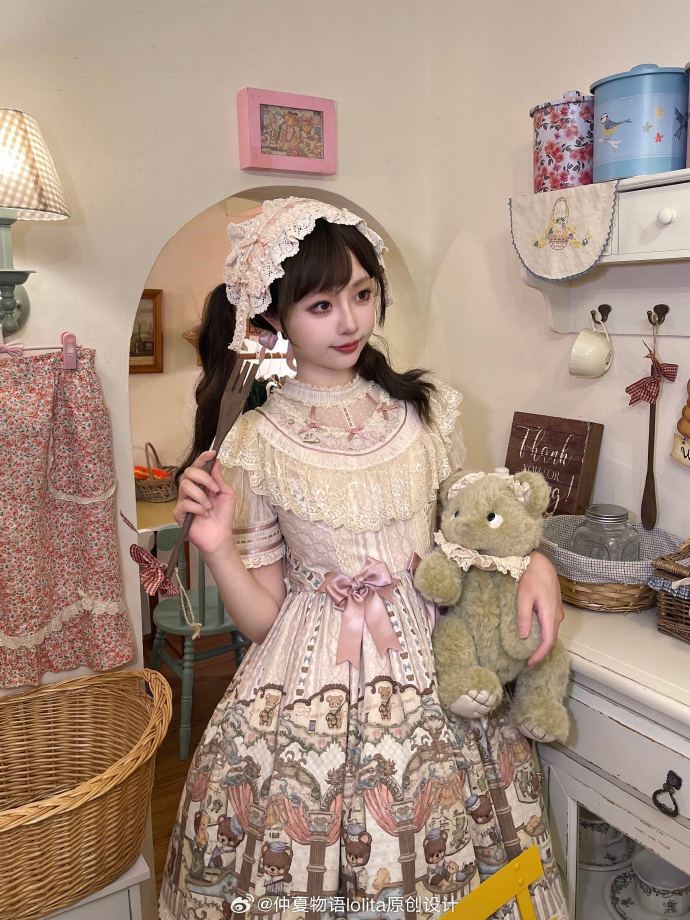 Dress Printed Bear Lolita Lace-Trimmed with Sweet Beige Accents Bow